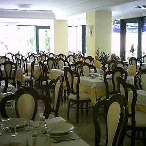 https://hotel-misano.emilia-romagnahotels.net