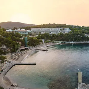 5* Rezort Pine Bay